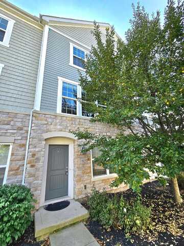 5927 Winberry Creek Drive, Dublin, OH 43016