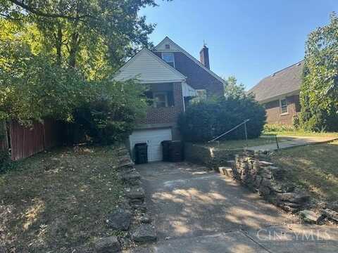 2249 Bremont Avenue, Golf Manor, OH 45237