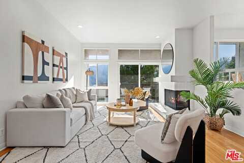 1758 Palisades Dr, Pacific Palisades, CA 90272