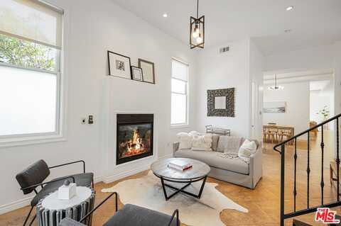 715 N Kilkea Dr, Los Angeles, CA 90046