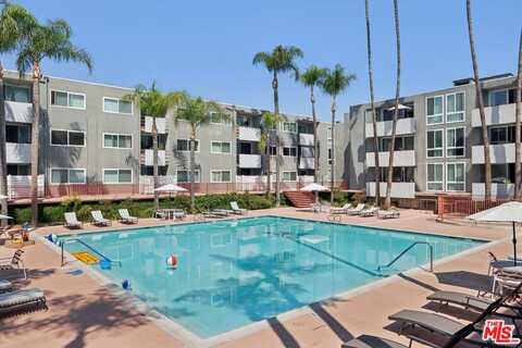 4915 Tyrone Ave, Sherman Oaks, CA 91423