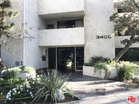 8400 De Longpre Ave, West Hollywood, CA 90069
