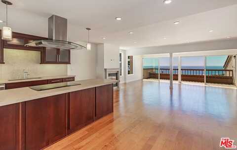 23914 De Ville Way, Malibu, CA 90265