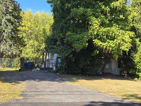 14 Meadow Lane, Colonie, NY 12110