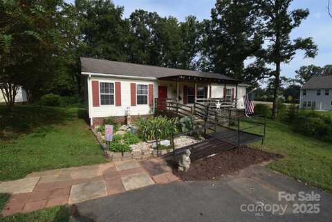 426 Dallas Stanley Highway, Dallas, NC 28034