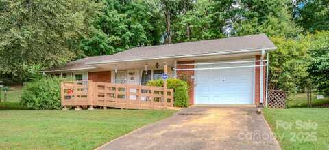 22 Dixon Terrace, Candler, NC 28715