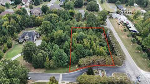 8335 Victoria Lake Drive, Waxhaw, NC 28173