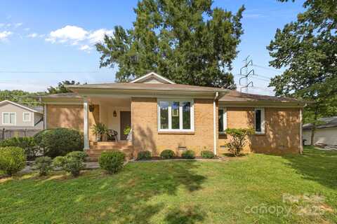 7001 Pleasant Drive, Charlotte, NC 28211