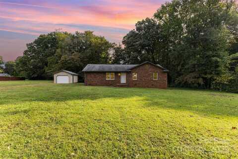 600 Touch Me Not Lane, Charlotte, NC 28216