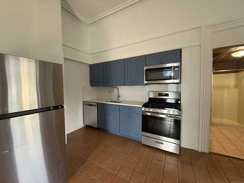 40 Franklin Street, New London, CT 06320