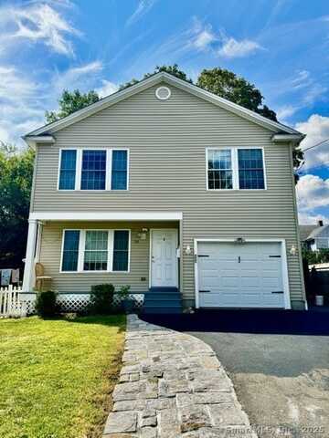 20 Rockmore Place, Bridgeport, CT 06606