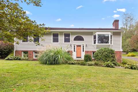 205 Hanover Road, Newtown, CT 06470