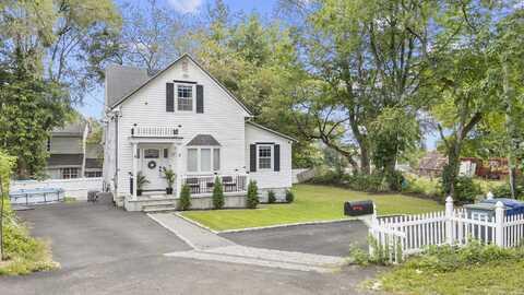 38 Pershing Avenue, Bridgeport, CT 06606