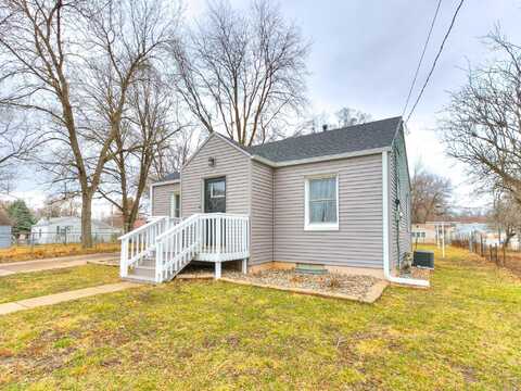 2912 Cleveland Avenue, Des Moines, IA 50317
