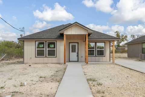 911 W 2nd, Del Rio, TX 78840