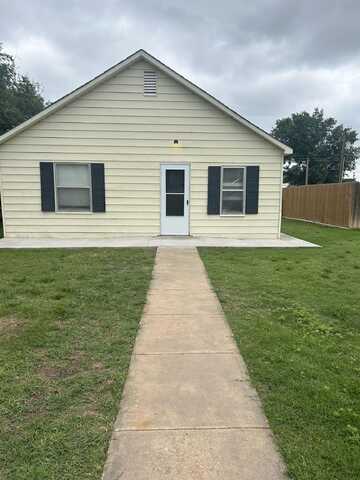 504 Ave E, BEAVER, OK 73932
