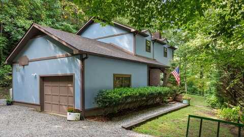 1092 Nickajack Road, Franklin, NC 28734
