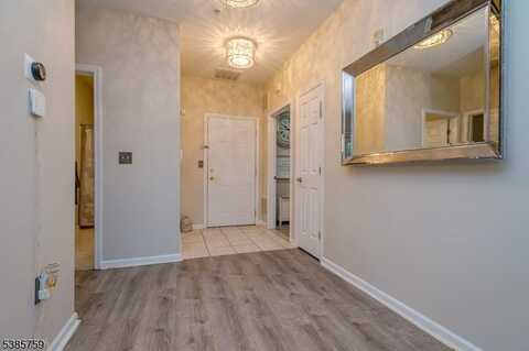 112 Kyle Way, Ewing Twp., NJ 08628
