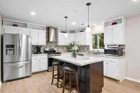215 Pine Branch Drive, Stockbridge, GA 30281