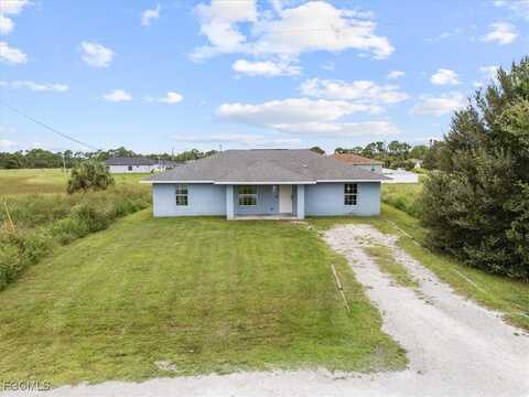 8019 Oakleaf Circle, Labelle, FL 33935