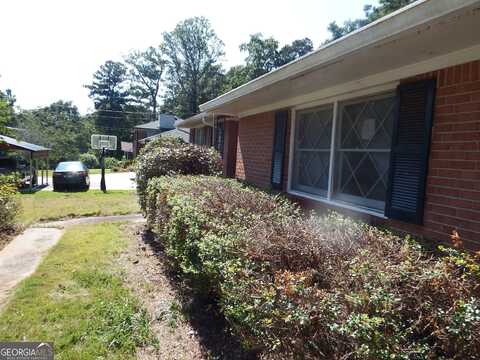 4134 Blackhawk, Stone Mountain, GA 30083