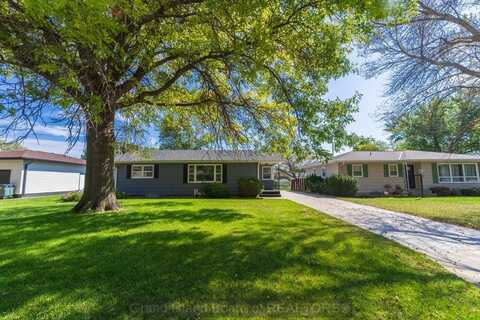 1911 N Howard St, Grand Island, NE 68803