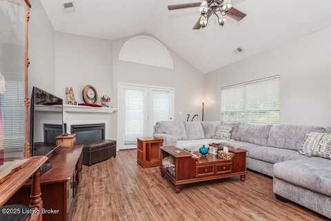 8803 Jessica Way, Louisville, KY 40291