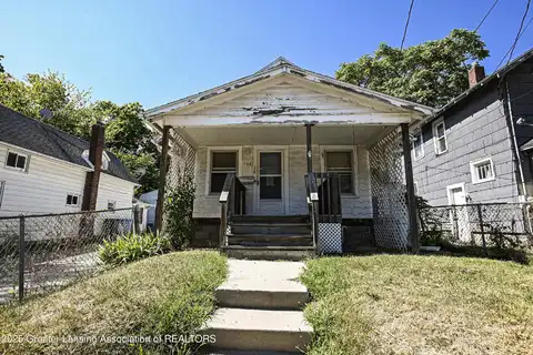 906 Bensch Street, Lansing, MI 48912