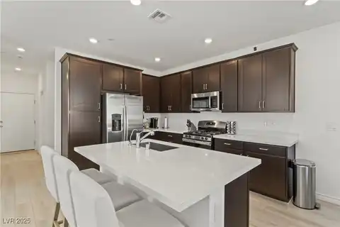 1532 Eva Crossing Place, Henderson, NV 89002