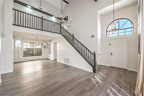 9013 Cypress Point Way, Las Vegas, NV 89117