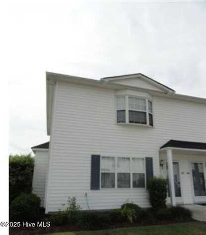 3959 Sterling Pointe Drive, Winterville, NC 28590