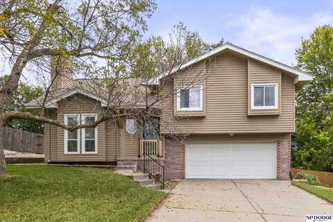 5615 N 112th Circle, Omaha, NE 68164