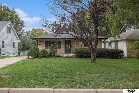 1935 S 53rd Street, Lincoln, NE 68506