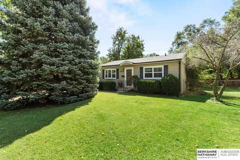 7439 S 69th Street, La Vista, NE 68128