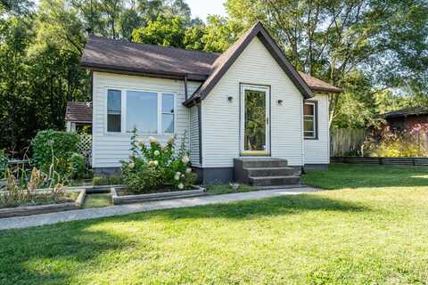 1192 N Benton Center Road, Benton Harbor, MI 49022