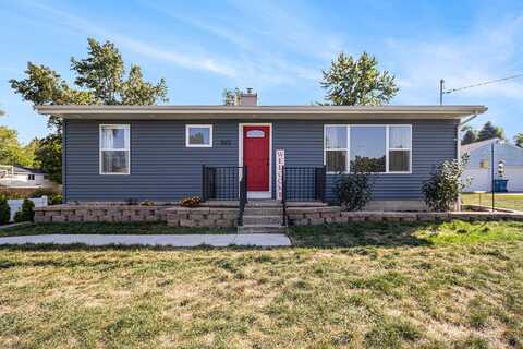 522 Walnut Street, Howard City, MI 49329