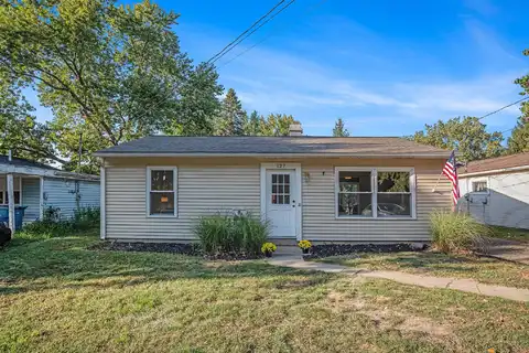 127 76th Street SE, Grand Rapids, MI 49508
