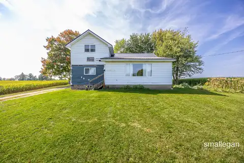 1235 N State Road, Ithaca, MI 48847