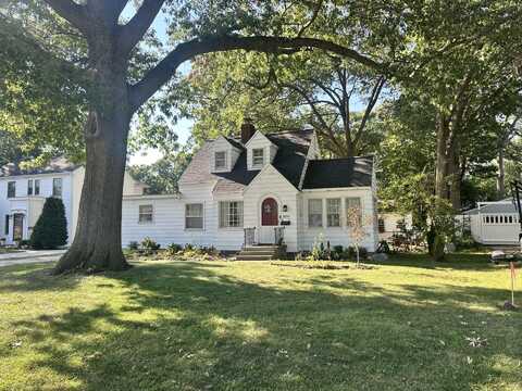 1838 Moulton Avenue, North Muskegon, MI 49445