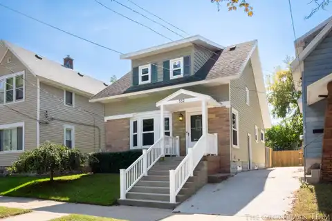 532 Carrier Street NE, Grand Rapids, MI 49505