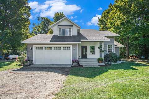 62711 36th Avenue, Bangor, MI 49013