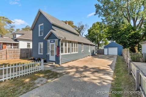1528 Alpine Avenue NW, Grand Rapids, MI 49504