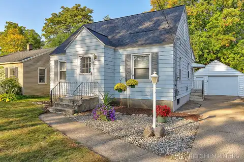4503 Madison Avenue SE, Grand Rapids, MI 49548