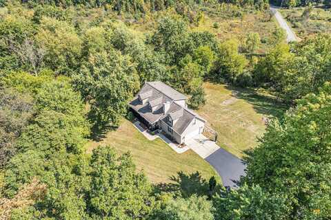 11785 Willow Cove Drive, Dowling, MI 49050