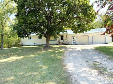 8220 N Vickeryville Road, Vestaburg, MI 48891