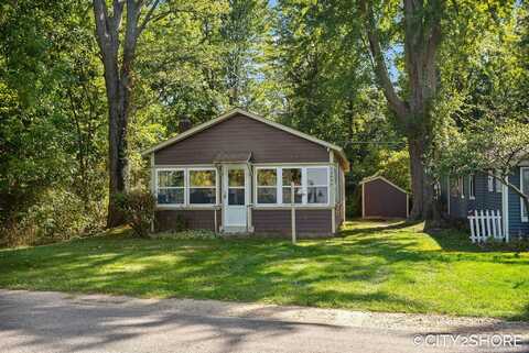 5964 122nd Avenue, Fennville, MI 49408