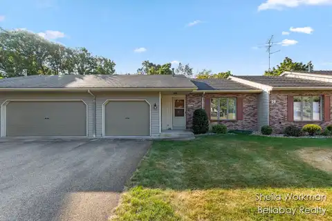 2818 Bridgeside Drive SE, Caledonia, MI 49316