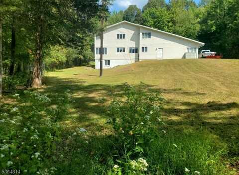 80 Mohican Rd, Blairstown, NJ 07825