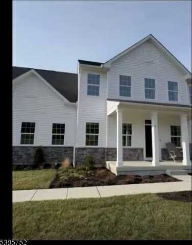 2 Drake Ct, Washington, NJ 07882