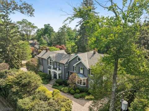 6 Lynwood Way, West Orange, NJ 07052